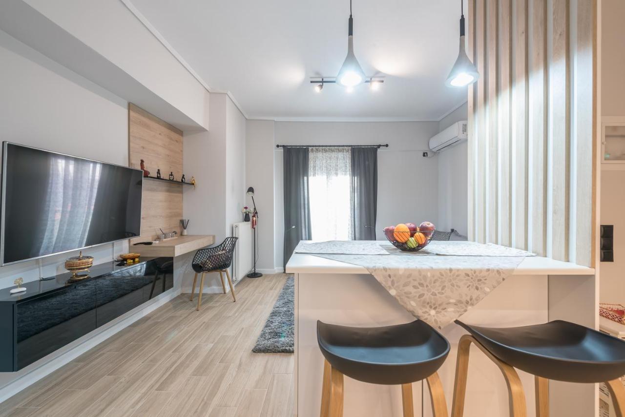 Comfy And Modern Apartment Athens Exterior photo